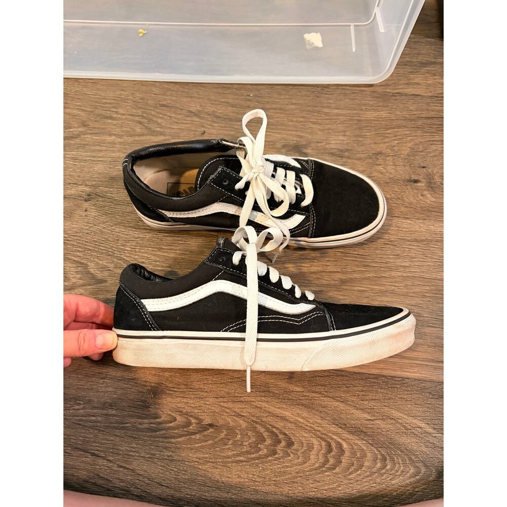 Vans Black classics 8.5